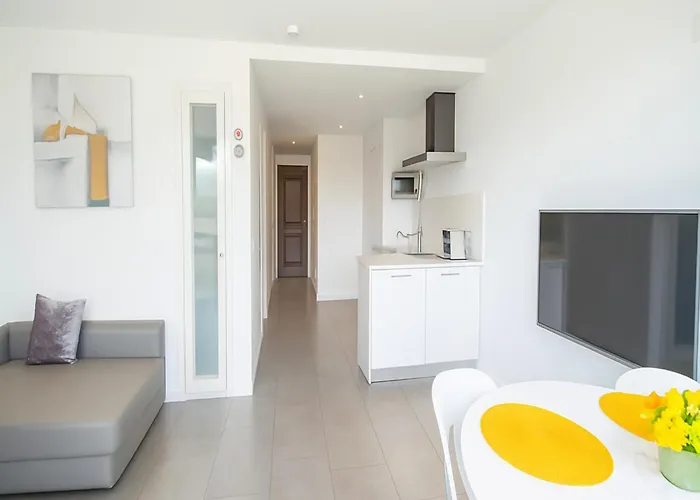Paraiso Banus - Coastal Retreat Near The Apartment *